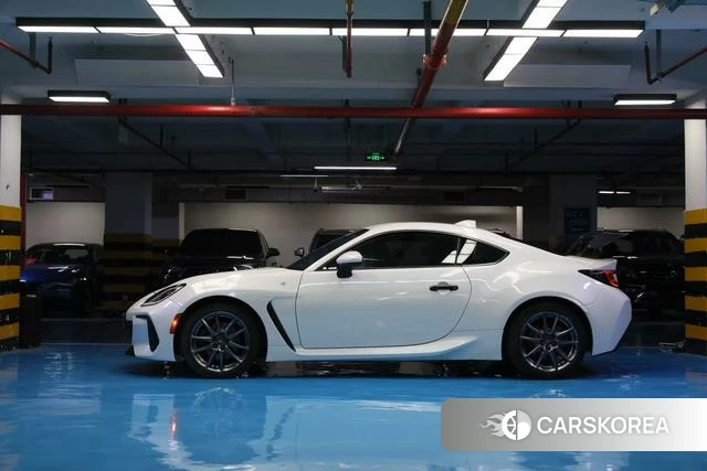 Subaru BRZ 2022 Белый из Китая, фото 5
