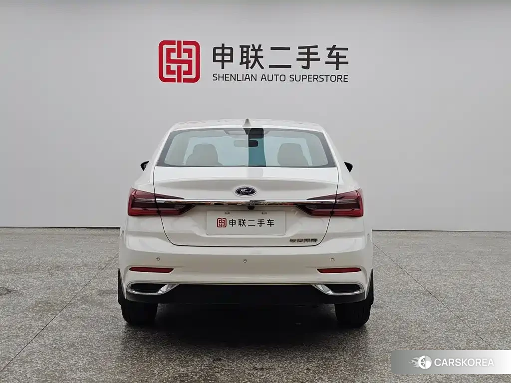 Ford Forrest 2022 Белый из Китая, фото 5