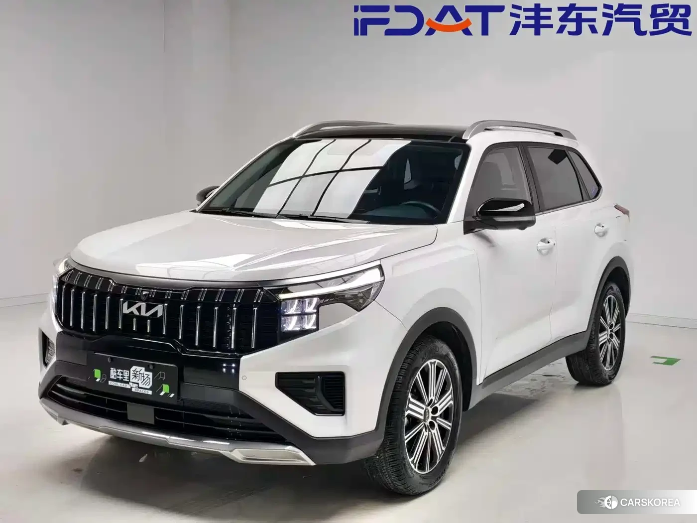 Kia Sportage 2023 Белый из Китая, фото 5