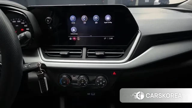 Chevrolet (GM Daewoo) Trax Crossover 2024 Черный из Кореи, фото 5