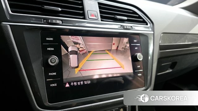 Volkswagen Tiguan second Generation 2020 Серый из Кореи, фото 5
