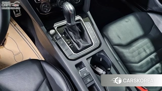 Volkswagen Arteon 2019 Серебристо-серый из Кореи, фото 5