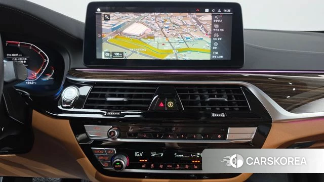 BMW 5 Series (G30) 2022 Черный из Кореи, фото 5