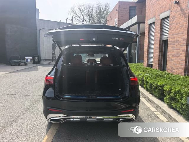 Mercedes-Benz GLC 2024 Черный из Китая, фото 5