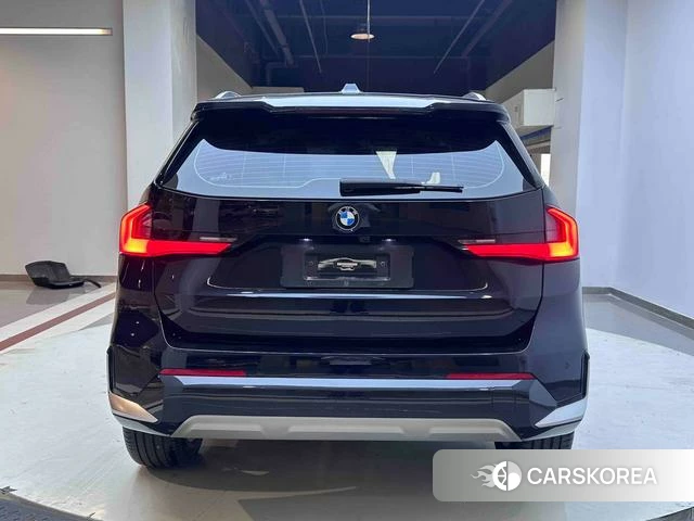 BMW X1 2023 Черный из Китая, фото 5