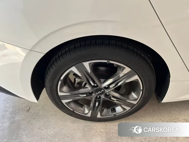 Kia K5 3rd generation 2021 Белый из Кореи, фото 5