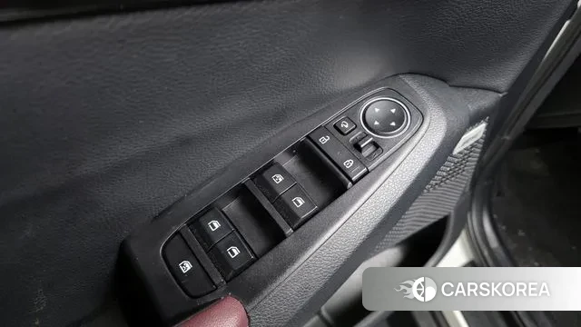 Kia Seltos 2022 Белый из Кореи, фото 5