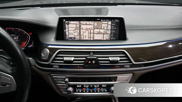 BMW 7 Series (G11) 2020 Серебристо-серый из Кореи, фото 5