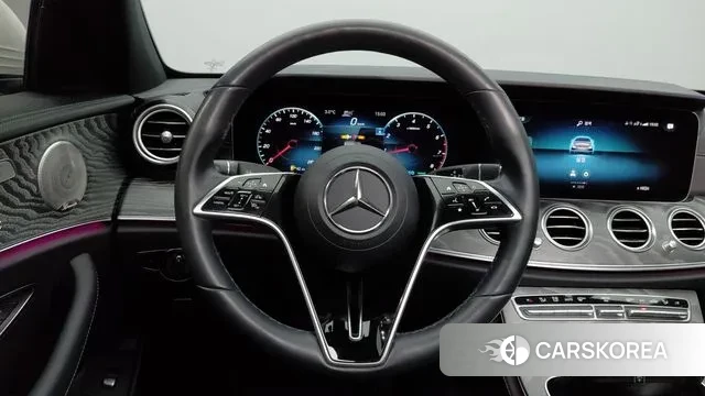 Mercedes-Benz E-Class W213 2022 Белый из Кореи, фото 5