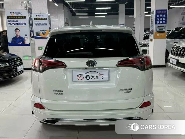 Toyota RAV4 Rongfang 2019 Белый из Китая, фото 5