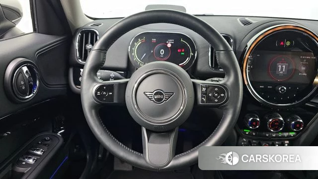 Mini Cooper Countryman 2023 Черный из Кореи, фото 5