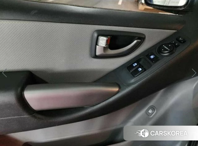Hyundai The New Grand Starex 2021 Серебристо-серый из Кореи, фото 5