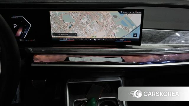 BMW 7 Series (G70) 2023 Серебристо-серый из Кореи, фото 5