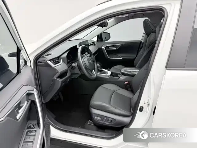 Toyota Wildlander 2024 Белый из Китая, фото 5
