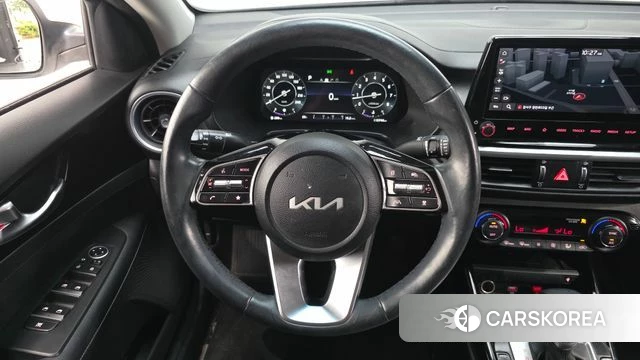 Kia The New K3 2nd generation 2021 Белый из Кореи, фото 5