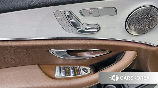 Mercedes-Benz E-Class W213 2021 Белый из Кореи, фото 5