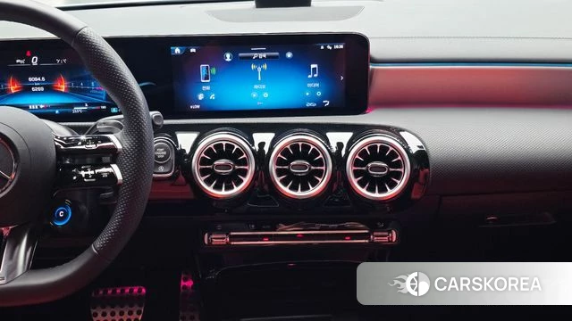 Mercedes-Benz A-Class W177 2025 Белый из Кореи, фото 5