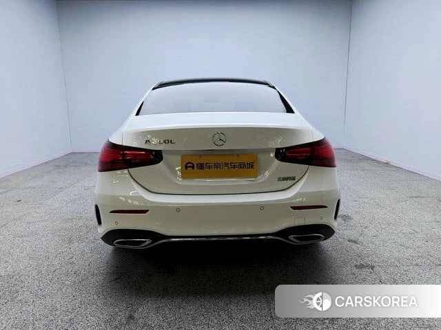 Mercedes-Benz Class A 2024 Белый из Китая, фото 5