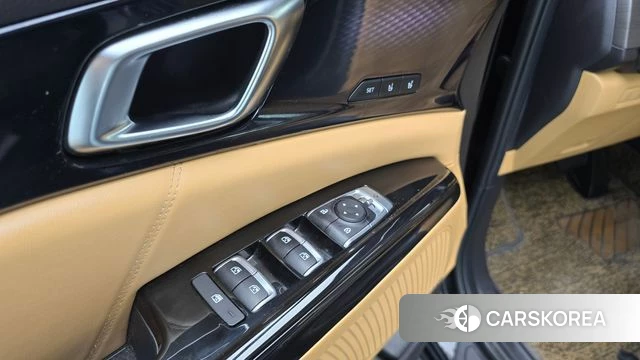 Kia Carnival 4th generation 2022 Черный из Кореи, фото 5