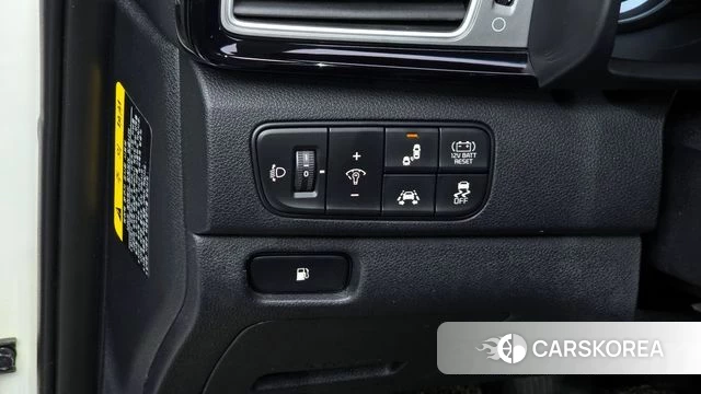 Kia Niro 2018 Белый из Кореи, фото 5