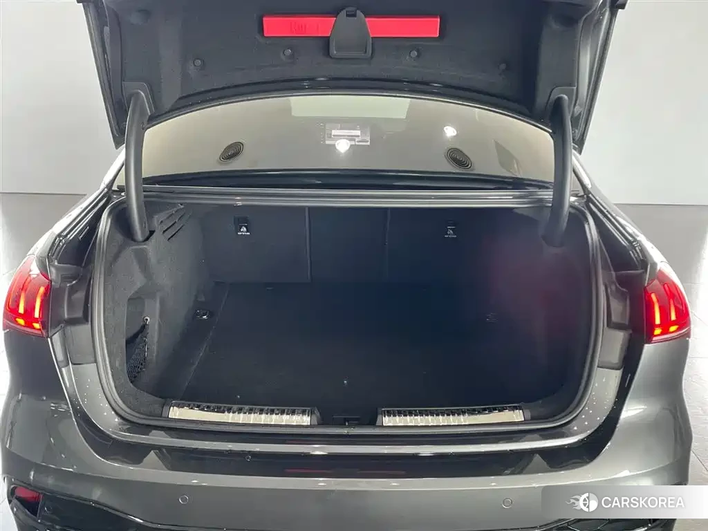 Audi A5L 2025 Silver/gray из Китая, фото 5