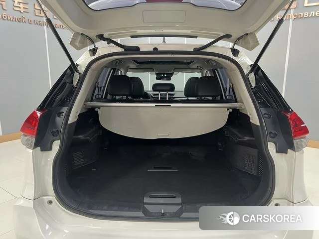 Nissan Qijun 2022 Белый из Китая, фото 5