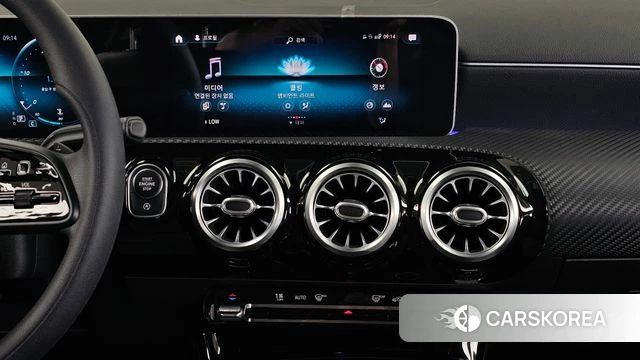 Mercedes-Benz A-Class W177 2020 Белый из Кореи, фото 5