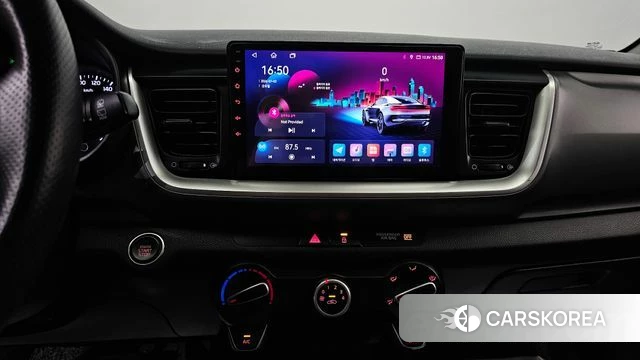 Kia Stonic 2019 Белый из Кореи, фото 5