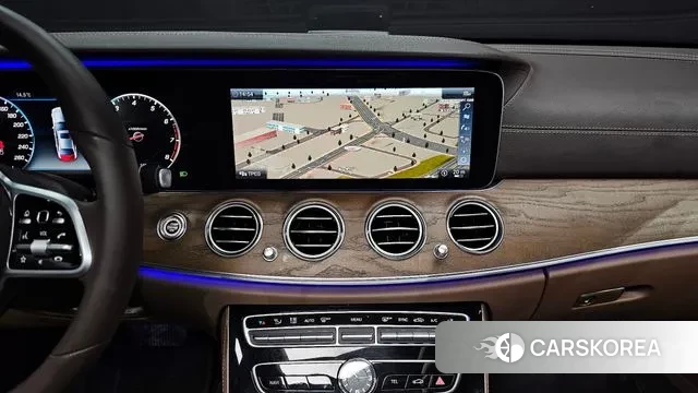 Mercedes-Benz E-Class W213 2019 Белый из Кореи, фото 5