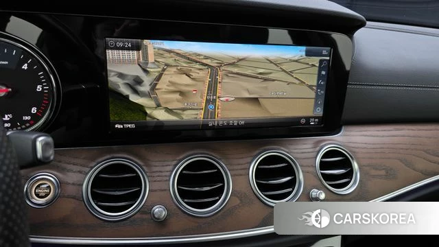 Mercedes-Benz E-Class W213 2018 Серый из Кореи, фото 5