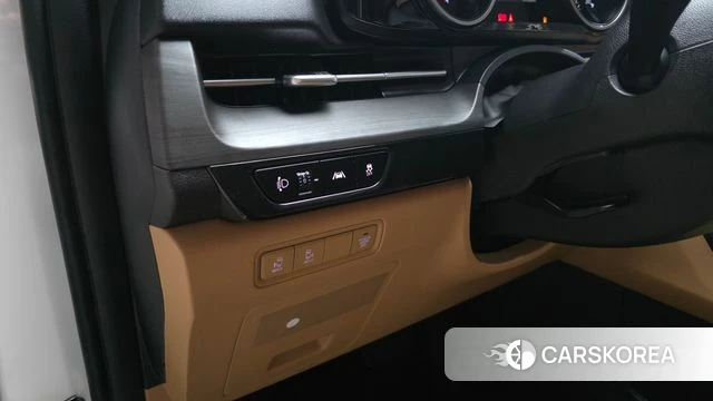 Kia Carnival 4th generation 2023 Белый из Кореи, фото 5