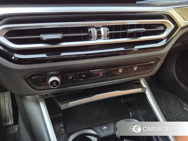 BMW M2 (G87) 2023 Белый из Кореи, фото 5