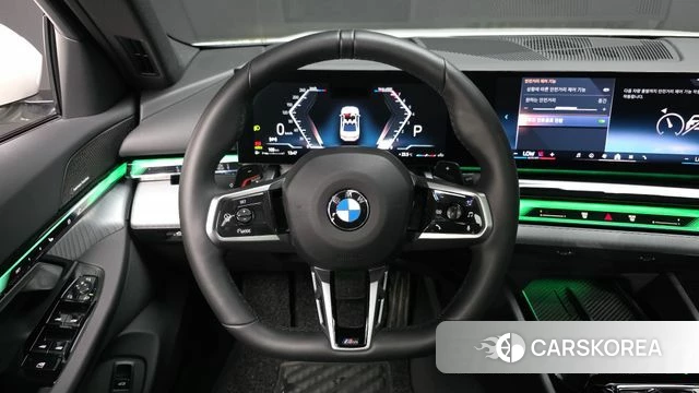 BMW 5 Series (G60) 2025 Белый из Кореи, фото 5