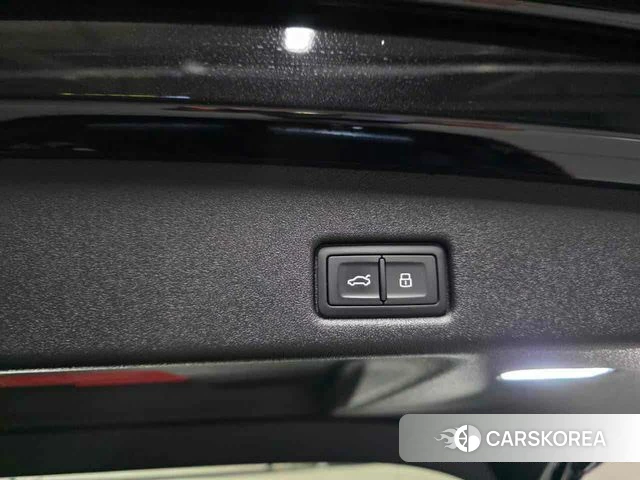 Audi Q5 (80A) 2025 Черный из Кореи, фото 5