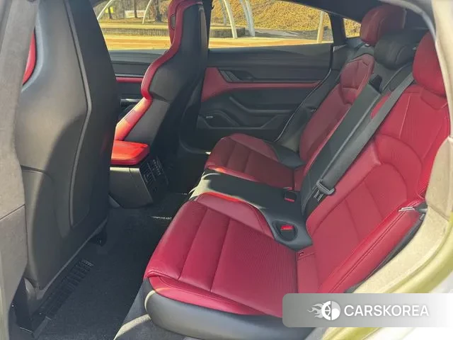 Porsche Taycan 2023 Белый из Кореи, фото 5