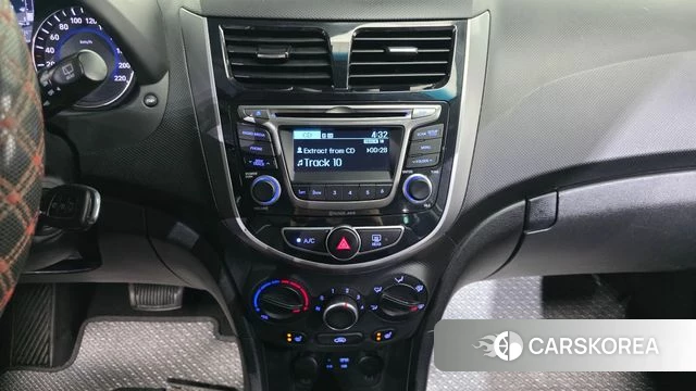 Hyundai Accent (New type) 2018 Серебряный из Кореи, фото 5