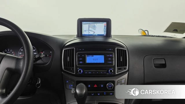 Hyundai The New Grand Starex 2018 Желтый из Кореи, фото 5
