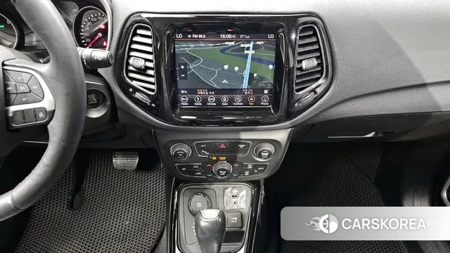 Jeep Compass 2nd Generation 2018 Белый из Кореи, фото 5