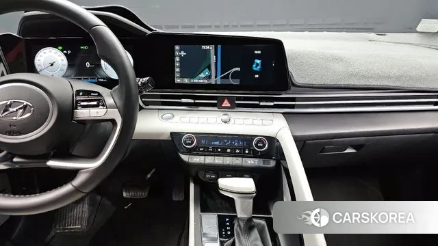 Hyundai Avante Hybrid (CN7) 2022 Белый из Кореи, фото 5