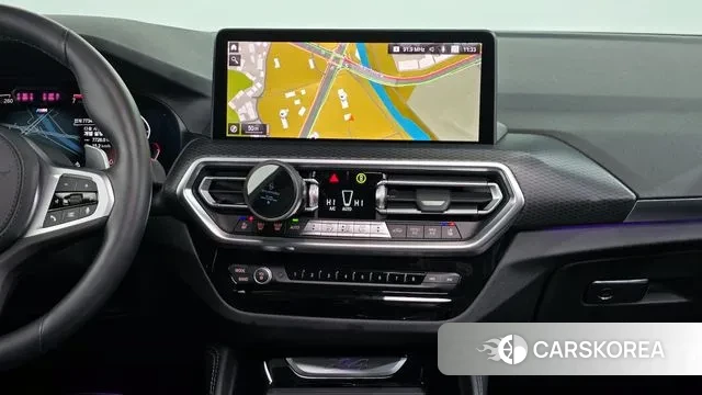 BMW X4 (G02) 2023 Светло-серебряный цвет из Кореи, фото 5