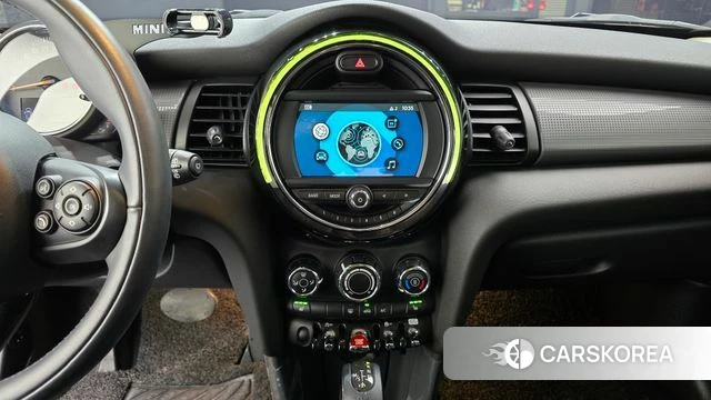 Mini Cooper 2019 Жемчужный цвет из Кореи, фото 5