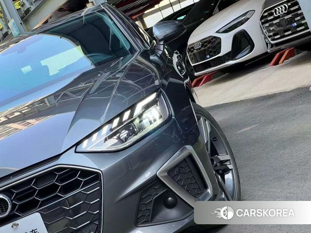 Audi A4L 2021 Темно-серый из Китая, фото 5