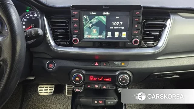 Kia Stonic 2018 Серый из Кореи, фото 5