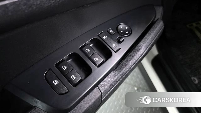 Kia Sportage 5th Generation 2023 Белый из Кореи, фото 5