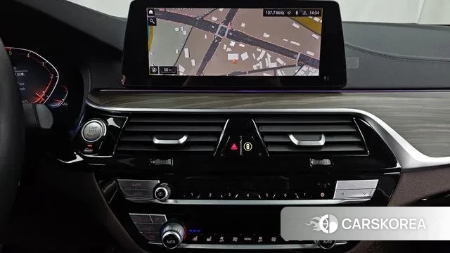 BMW 5 Series (G30) 2020 Синий из Кореи, фото 5