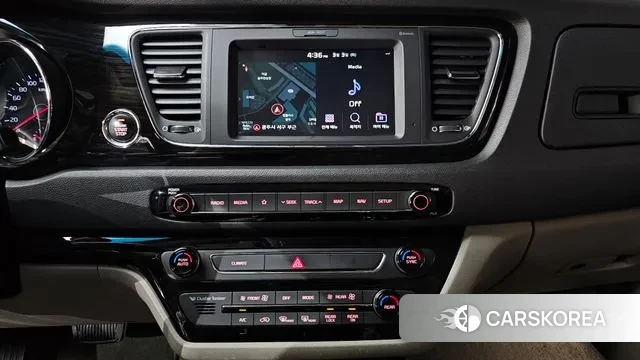 Kia The New Carnival 2019 Серебряный из Кореи, фото 5