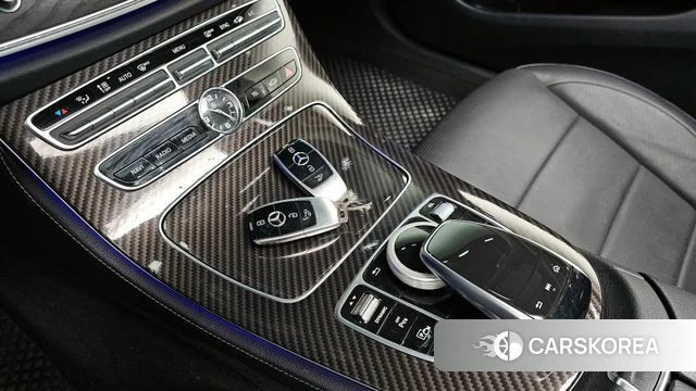 Mercedes-Benz E-Class W213 2018 Белый из Кореи, фото 5