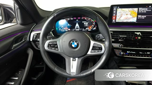 BMW 5 Series (G30) 2023 Черный из Кореи, фото 5