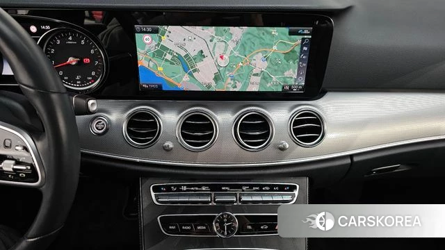 Mercedes-Benz E-Class W213 2020 Белый из Кореи, фото 5