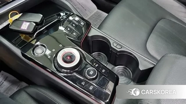 Kia Sportage 5th Generation Hybrid 2024 Белый из Кореи, фото 5